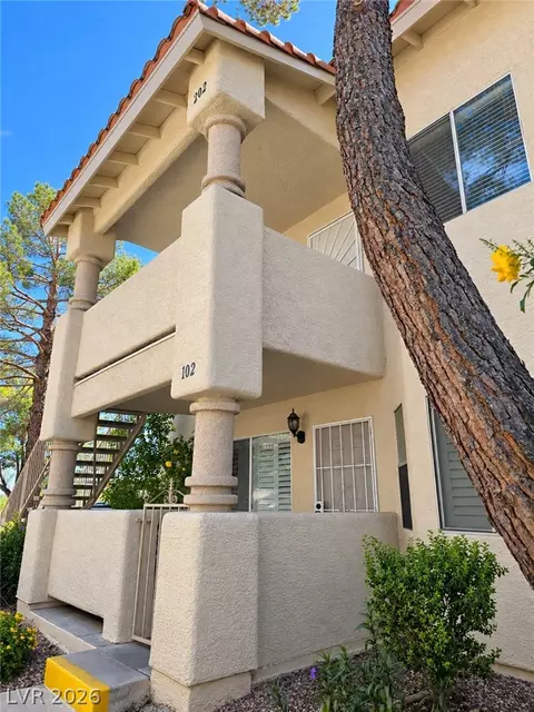 905 Rockview Dr #202, Las Vegas, NV 89128