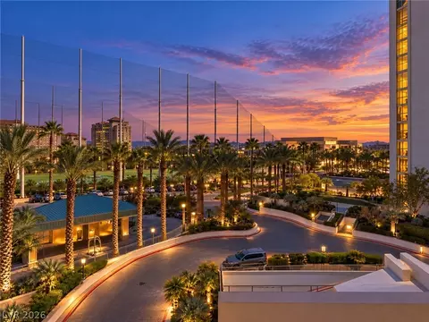 125 E Harmon Ave #518, Las Vegas, NV 89109