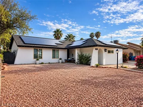 4134 Seville St, Las Vegas, NV 89121