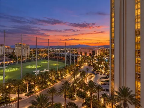 125 E Harmon Ave #318, Las Vegas, NV 89109
