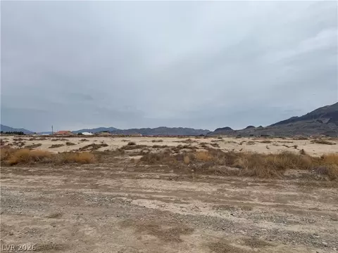 5560 N Linda St, Pahrump, NV 89060