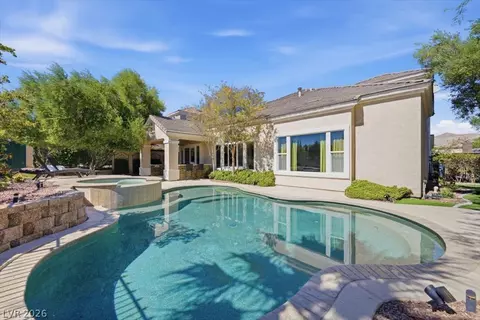 9521 Queen Charlotte Dr, Las Vegas, NV 89145