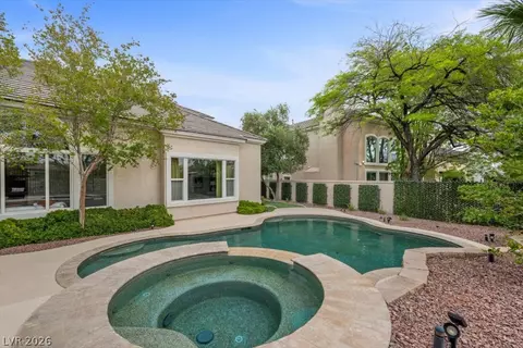 9521 Queen Charlotte Dr, Las Vegas, NV 89145