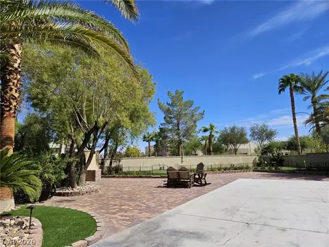 8175 Arville St #33, Las Vegas, NV 89139