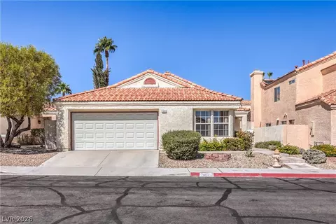 9824 Russett Wood Cir, Las Vegas, NV 89117