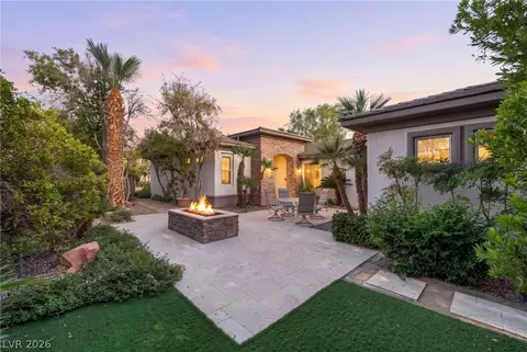 26 Fountainhead Cir, Henderson, NV 89052
