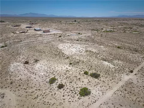 9376 Winston Ct, Pahrump, NV 89061