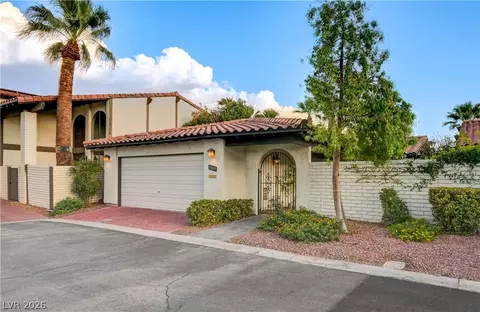 3005 Plaza De Rosa, Las Vegas, NV 89102