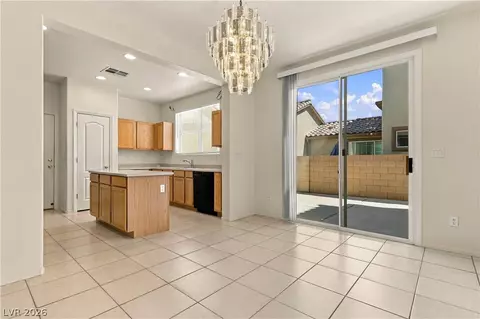 8861 Salvestrin Point Ave, Las Vegas, NV 89148