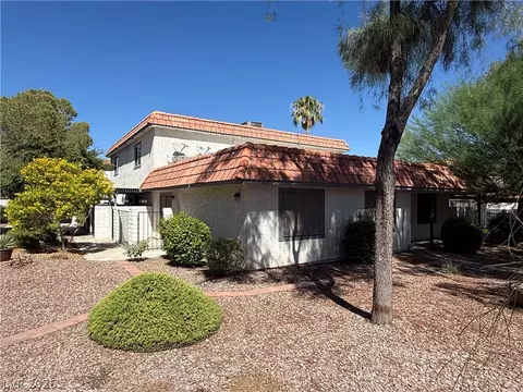 1036 Willow Tree Dr #A, Las Vegas, NV 89128