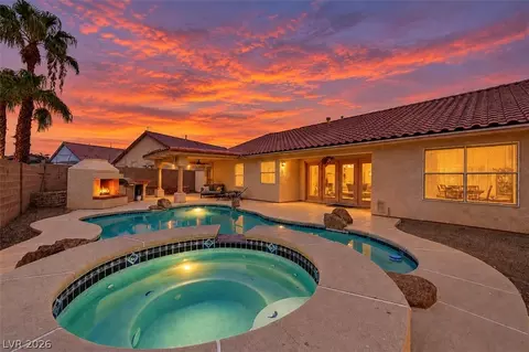 1221 Blazing Sand St, Las Vegas, NV 89110