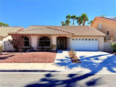 24 Myrtle Beach Dr, Henderson, NV 89074