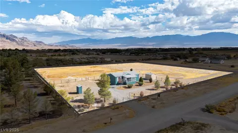 3920 Effinger St, Pahrump, NV 89060