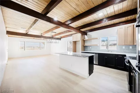 649 Wilshire Blvd, Las Vegas, NV 89110