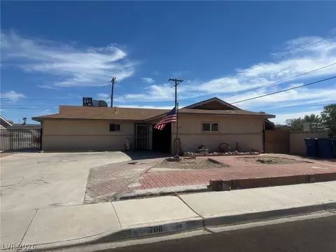 708 Fairway Dr, Las Vegas, NV 89107