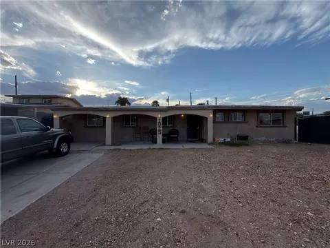 1025 Villa Cir, Las Vegas, NV 89108