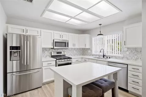 2529 Highvale Dr, Las Vegas, NV 89134