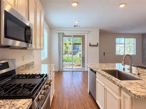 5730 Sky Pointe Dr #120, Las Vegas, NV 89130