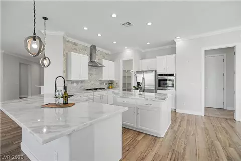 2073 Fountain City St, Henderson, NV 89052