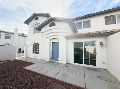 8200 Midnight Star Ct, Las Vegas, NV 89145