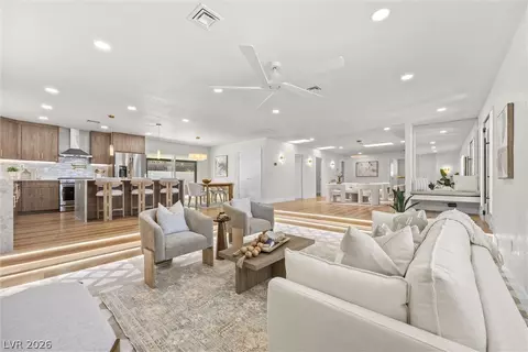 1242 Campbell Dr, Las Vegas, NV 89102