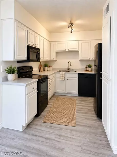 3151 Soaring Gulls Dr #2092, Las Vegas, NV 89128