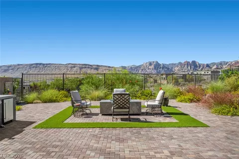 12517 Skyracer Dr, Las Vegas, NV 89138