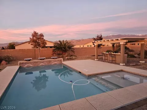 4620 E Sandalwood Dr, Pahrump, NV 89061