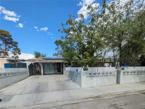 4926 Lana Dr, Las Vegas, NV 89121