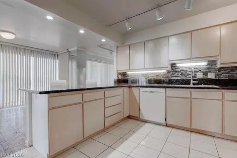 3111 Bel Air Dr #3A, Las Vegas, NV 89109
