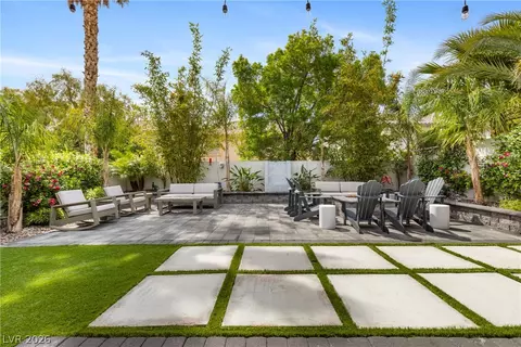 10341 Bentley Oaks Ave, Las Vegas, NV 89135