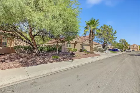 1705 Eagle Feather St, Las Vegas, NV 89128