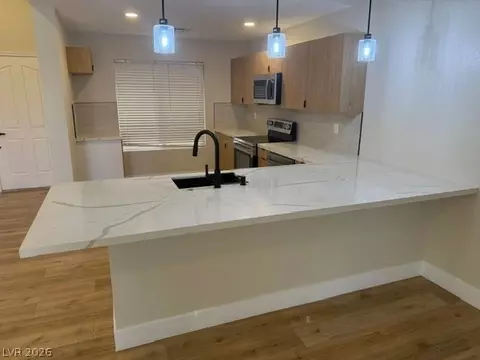2924 Linkview Dr, Las Vegas, NV 89134