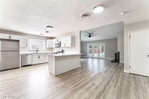 2129 N Michael Way, Las Vegas, NV 89108