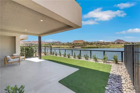 66 Lakefront Dr, Henderson, NV 89011