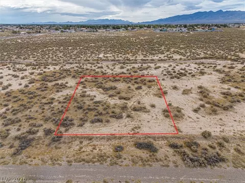 1661 Casino St, Pahrump, NV 89048