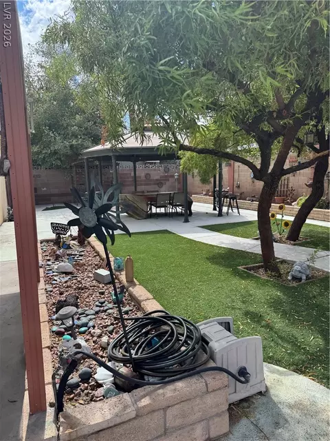 921 Macfarlane St, Las Vegas, NV 89101