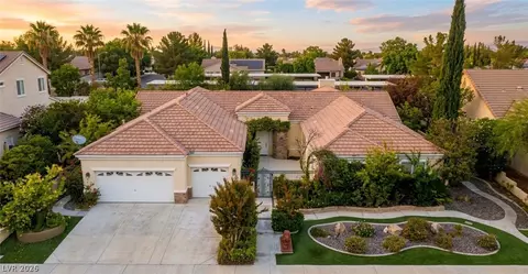 7904 Roxburgh Castle Ave, Las Vegas, NV 89117