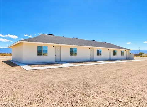2081 S Dandelion St, Pahrump, NV 89048