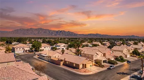 7232 London Bridge Ave, Las Vegas, NV 89130