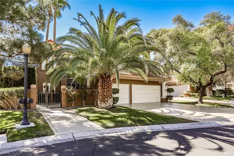 8361 Plum Creek Ct, Las Vegas, NV 89113