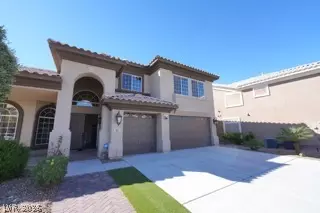 8921 Lansberry Ct, Las Vegas, NV 89147