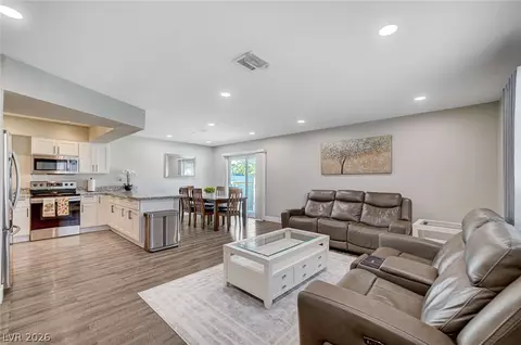 4966 Lana Dr, Las Vegas, NV 89121