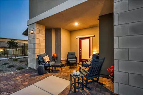 894 Heritage Bend Dr, Las Vegas, NV 89138