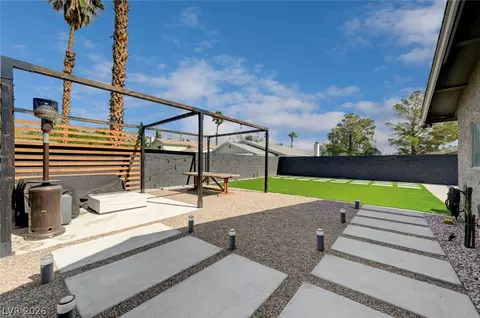 5646 Ibanez Ave, Las Vegas, NV 89103