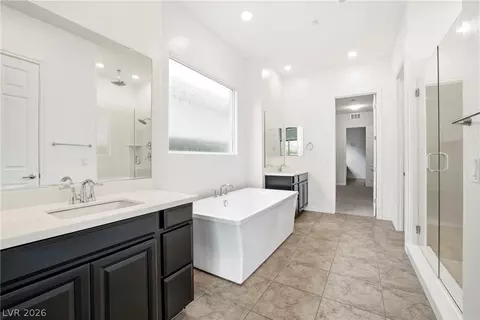 Bath - 37 Reflection Bay Dr, Henderson, NV 89011 photo 2 of 2