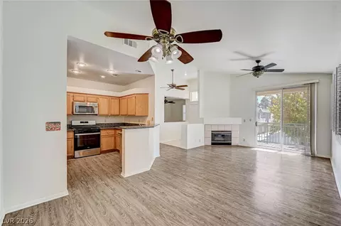 5155 W Tropicana Ave #2016, Las Vegas, NV 89103