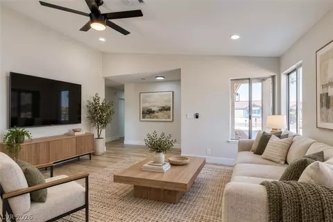 543 Chandler St, Henderson, NV 89014