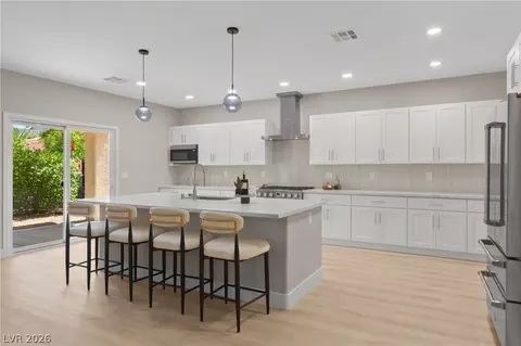 2100 Burtonsville Dr, Henderson, NV 89044