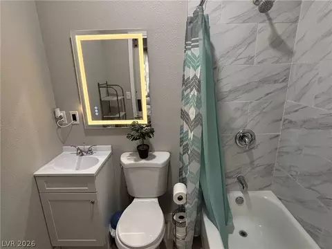 Bath - 734 Ely St, Ely, NV 89301 photo 2 of 6